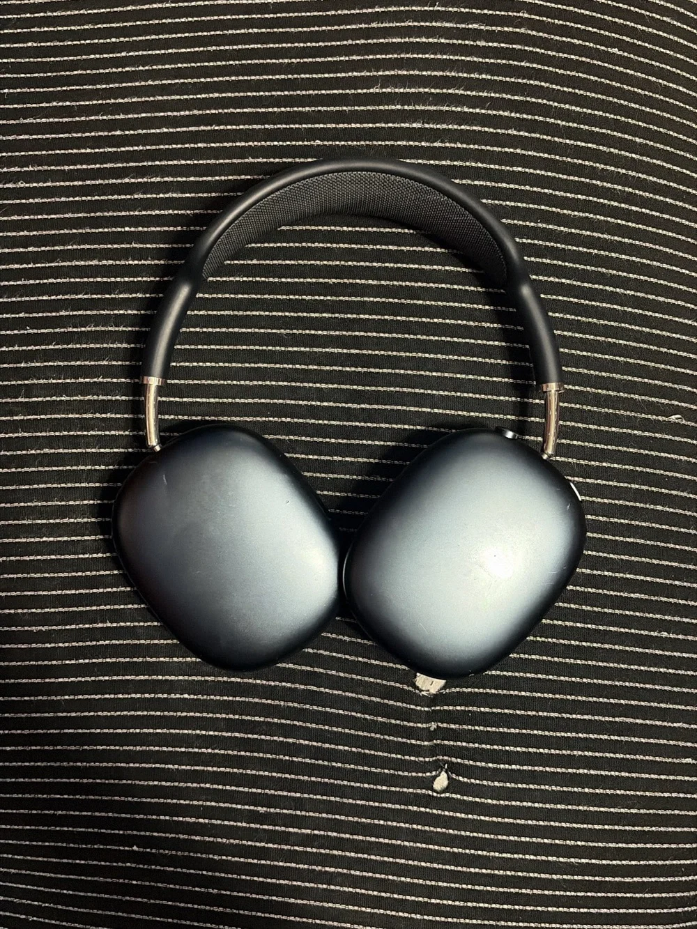 Apple Air max headphones